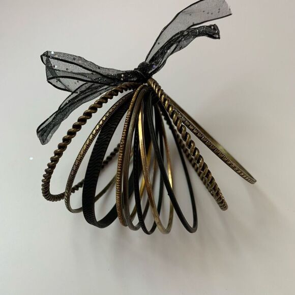 Set of 10 Mixed Black & Bronze Metal Bangles – Boho Layered Look - Picture 7 of 8